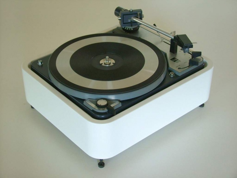 Dual 1019 Mex RAL 9016 - 01.jpg